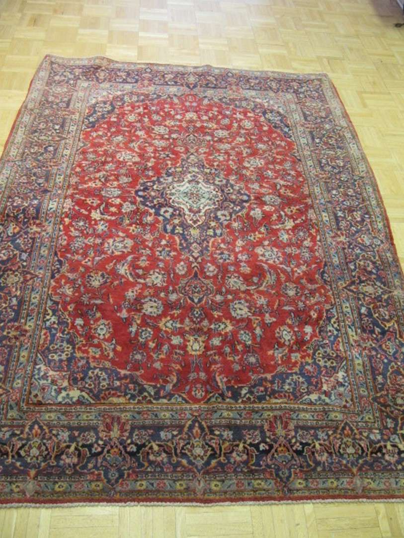 4' 7" x 6' 7" Persian Kashan Rug image 1