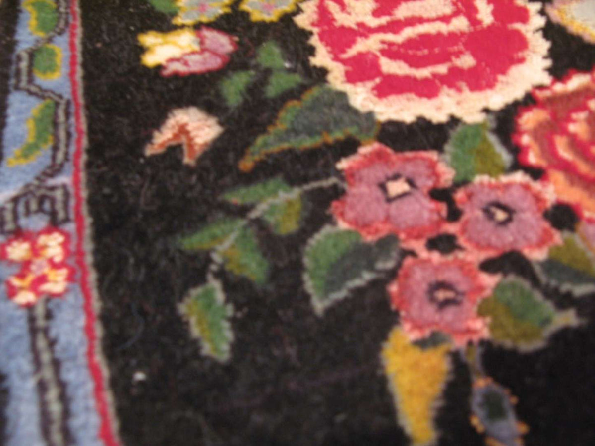 1' 0" x 1' 3" Persian Tabriz Rug image 2