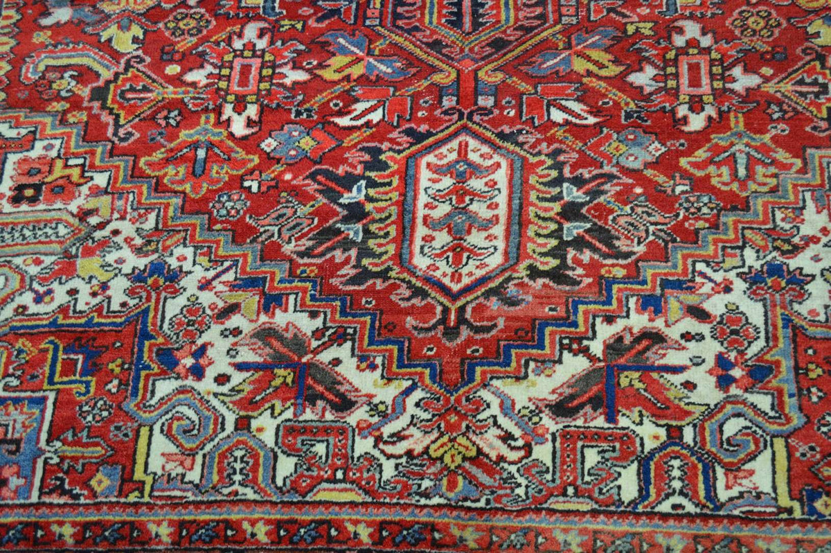 8' 3" x 11' 8" Persian Heriz Rug image 7