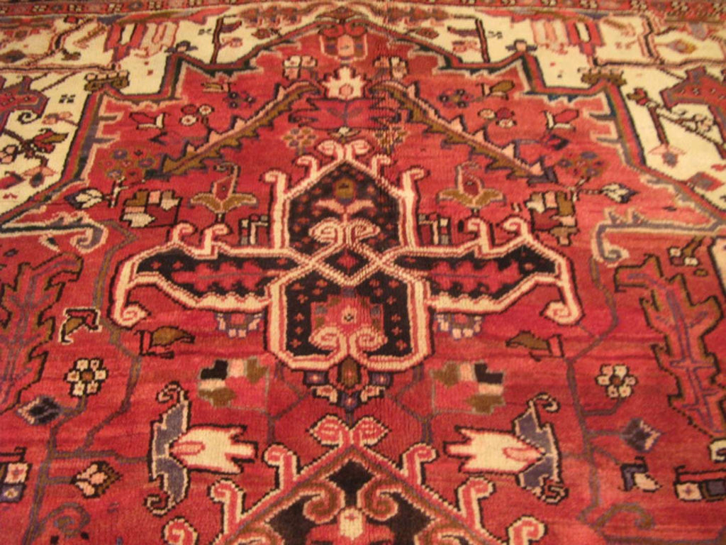 8' 1" x 11' 7" Persian Heriz Rug image 3