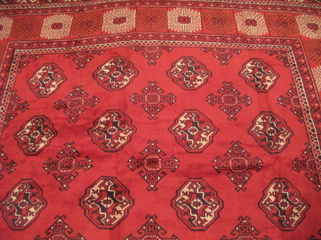 6' 9" x 10' 1" Persian Turkmen Rug image 7