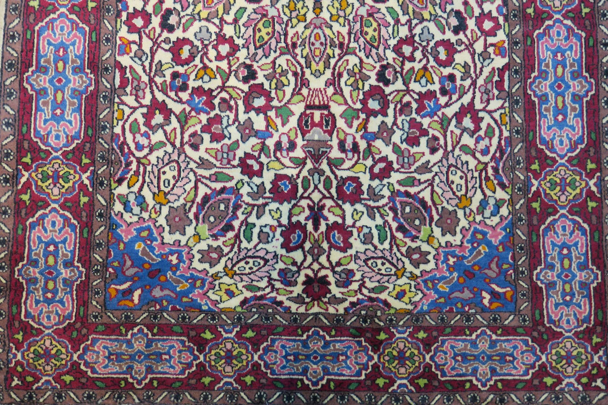 3' 0" x 5' 1" Persian Sarouk Rug image 9
