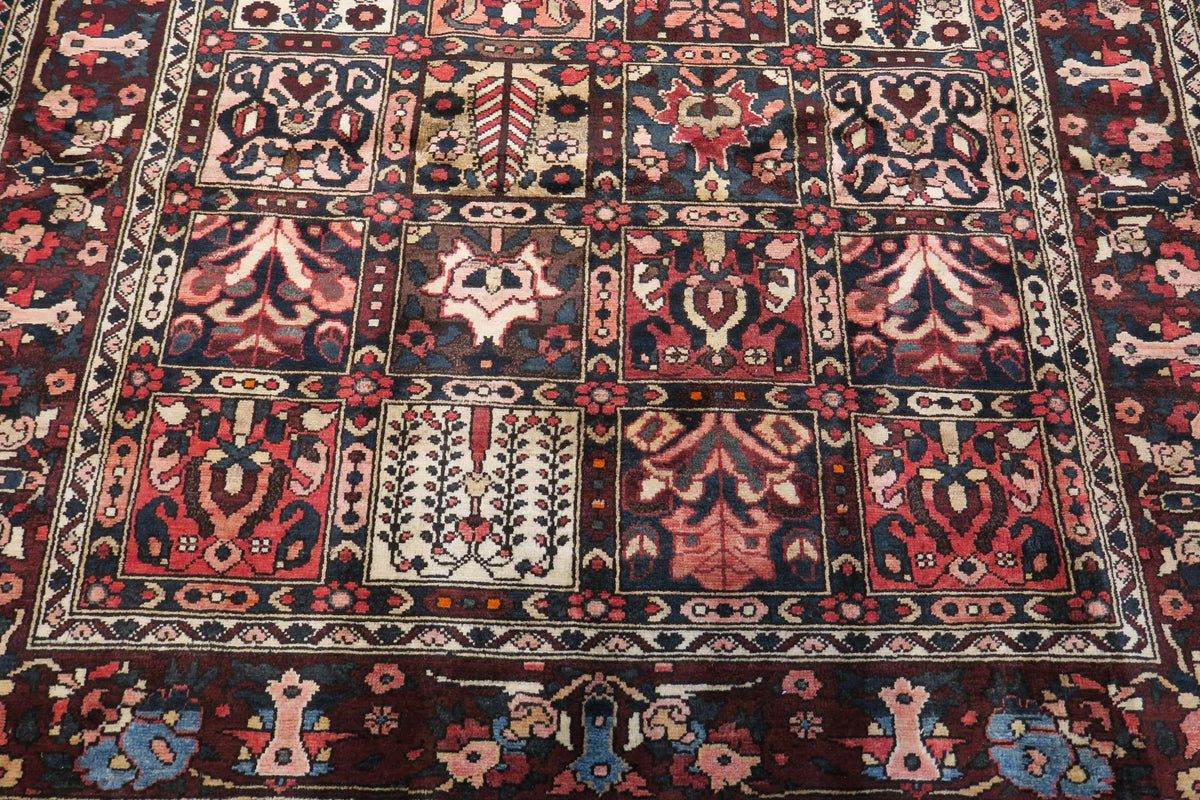 5' 2" x 9' 7" Persian Bakhtiar Rug image 1