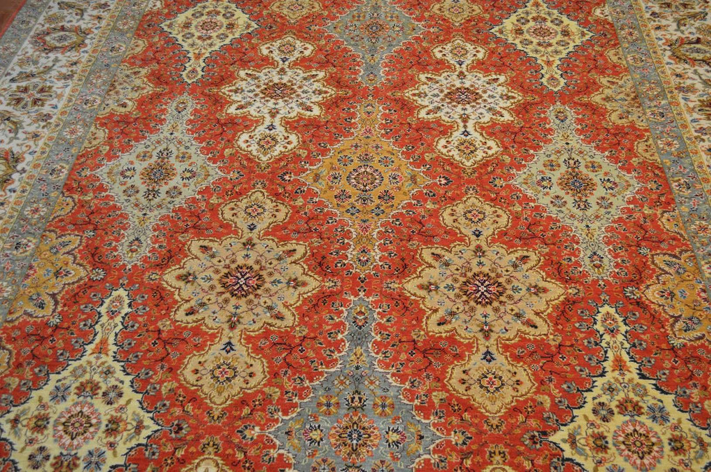 8' 1" x 10' 1" India Agra Rug image 5