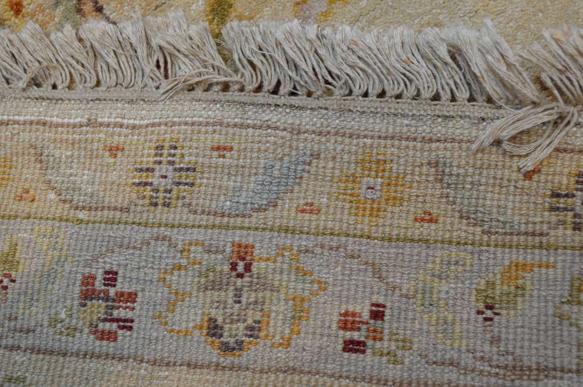 9' 0" x 11' 9" India Sultanabad Rug image 12