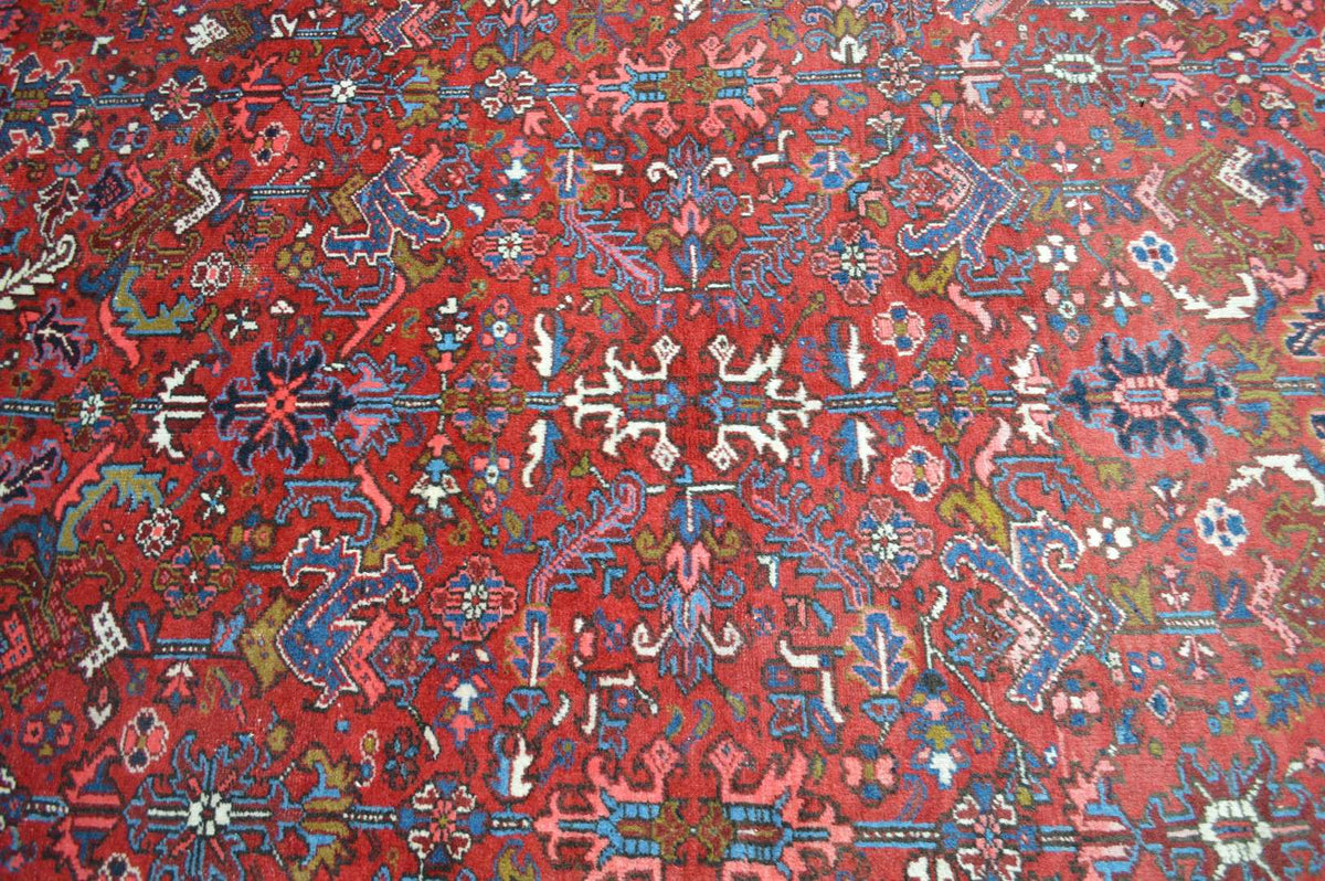 8' 0" x 10' 8" Persian Heriz Rug image 4