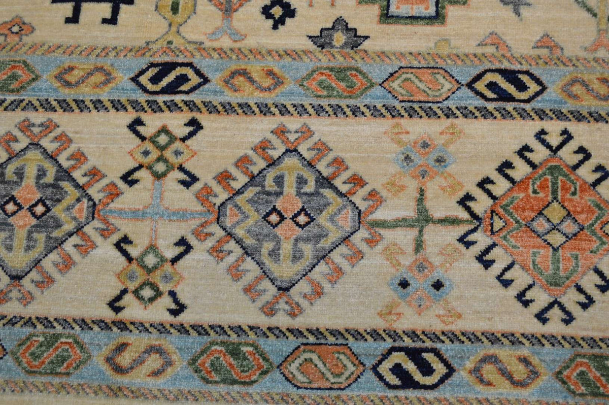 10' 0" x 14' 1" Pakistan Chobi Rug image 5