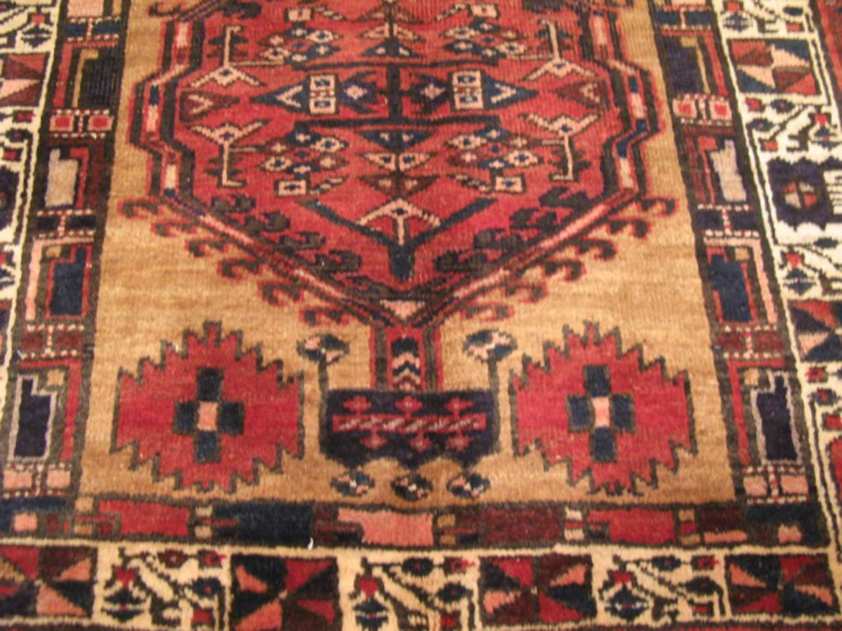 3' 2" x 6' 1" Persian Bakhshayesh Runner image 2