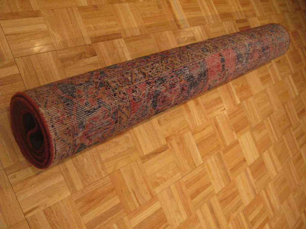 5' 5" x 10' 5" Persian Vis Rug image 11