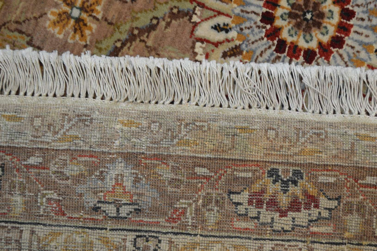 9' 0" x 11' 9" India Agra Rug image 4