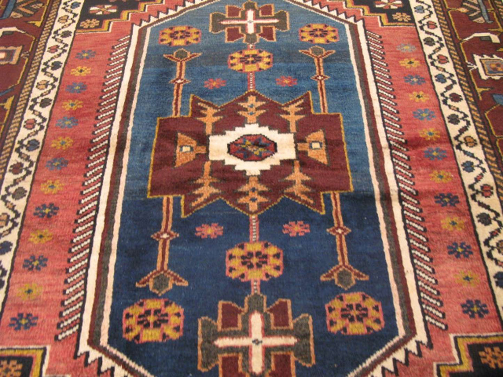 4' 5" x 6' 1" Persian Shahsavan Rug image 6