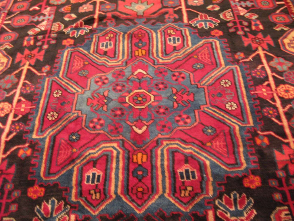 5' 7" x 9' 1" Persian Nahavand Rug image 6