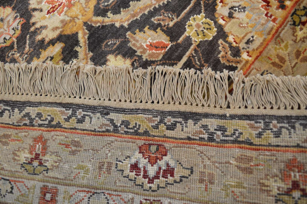 8' 0" x 10' 0" India Agra Rug image 6