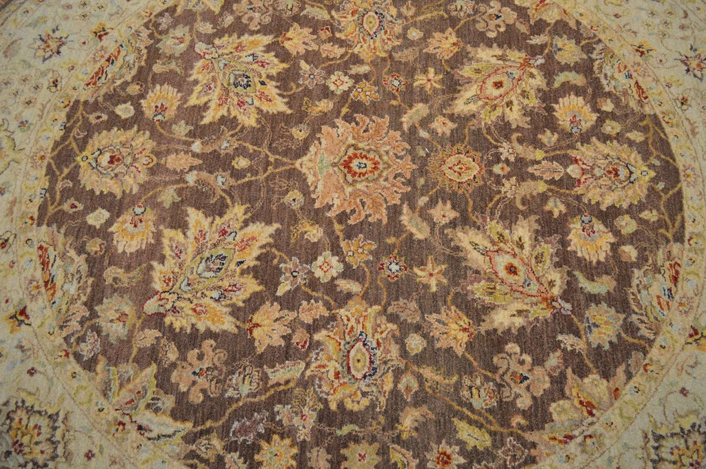 7' 9" x 8' 0" India Sultanabad Round Rug image 2