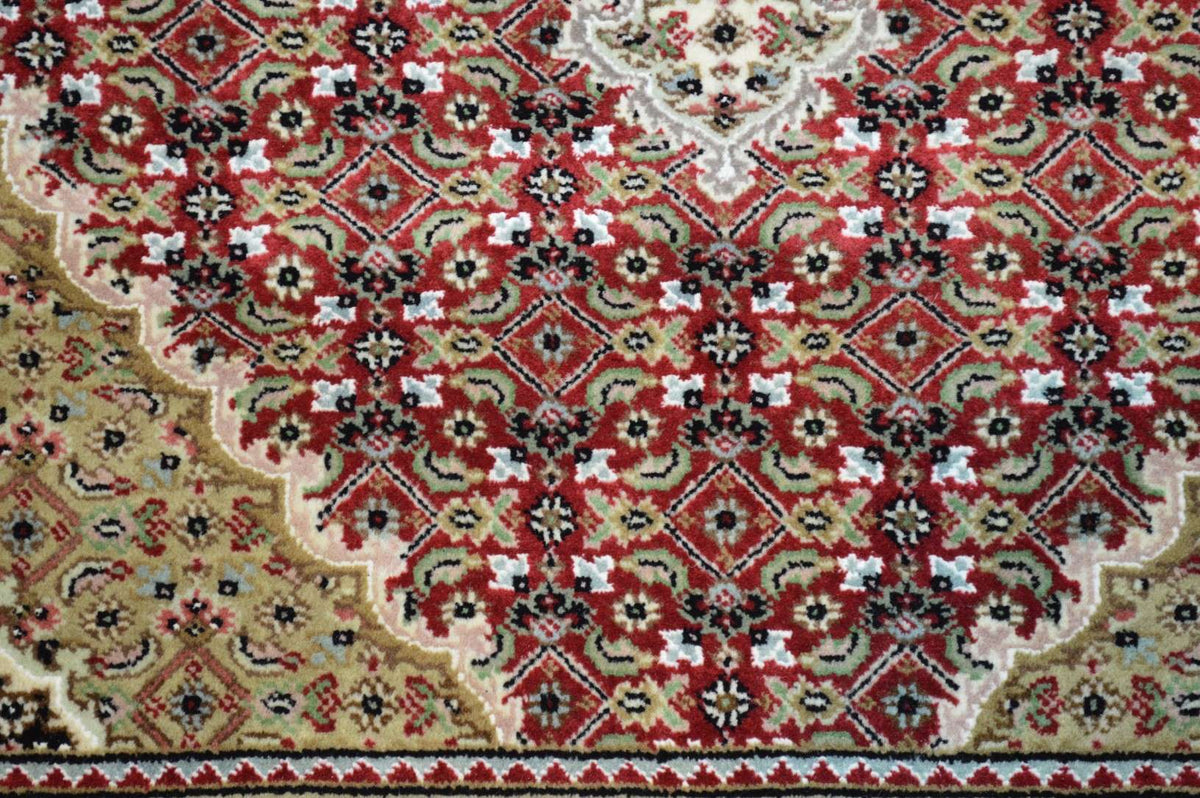4' 0" x 6' 2" India Tabriz Rug image 6