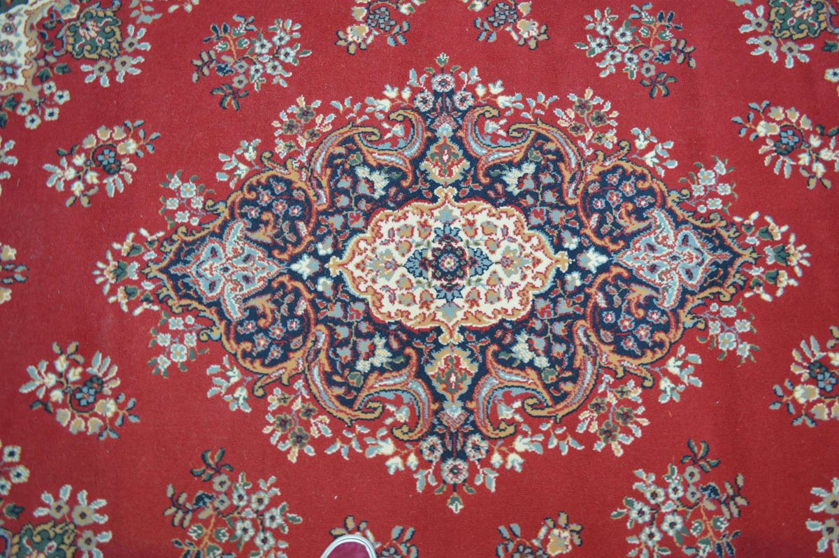 7' 6" x 10' 7" India Contemporary Rug image 10