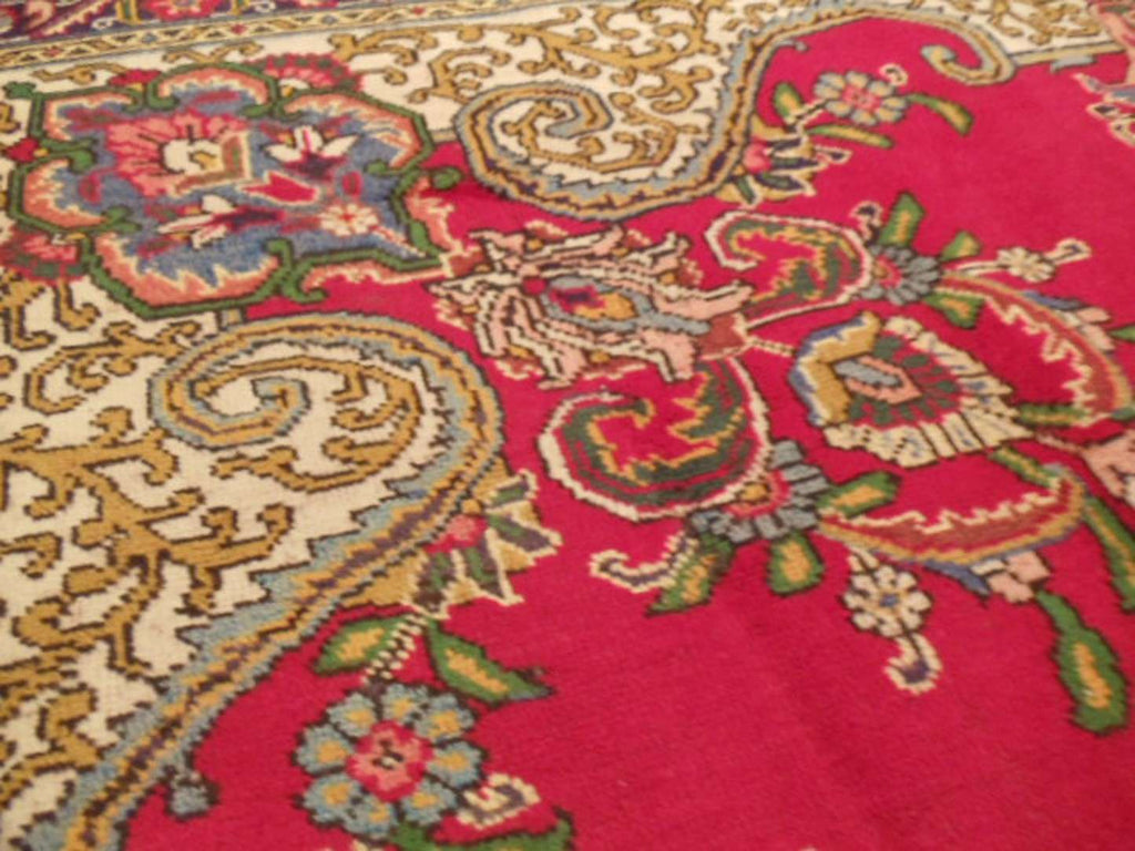 9' 4" x 12' 7" Persian Tabriz Rug image 4