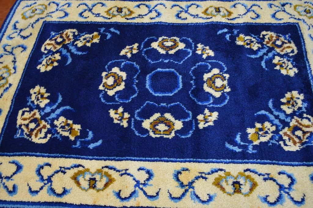 5' 0" x 7' 8" USA Contemporary Rug image 2