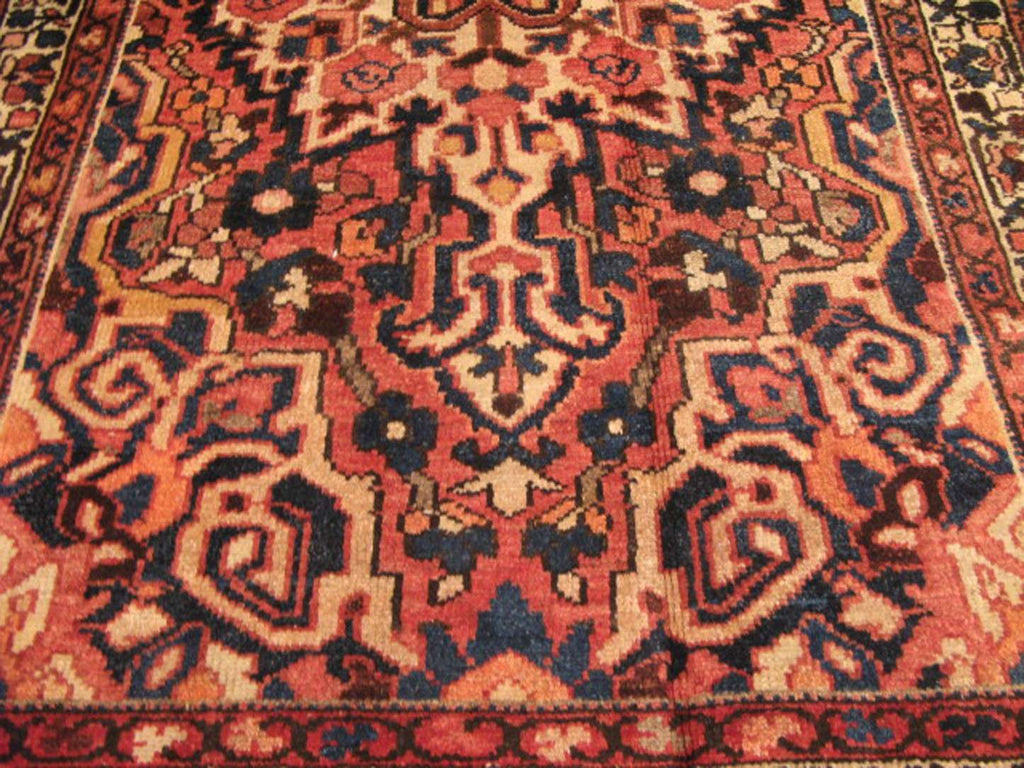 4' 2" x 6' 7" Persian Bakhtiari Rug image 3