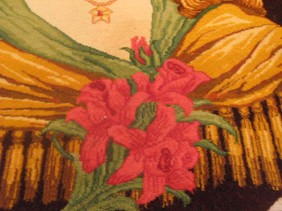 1' 8" x 2' 3" Persian Tabriz Rug image 3