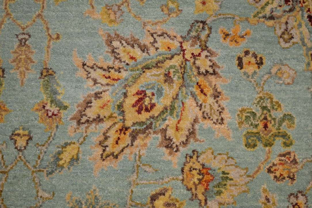 6' 2" x 9' 3" India Sultanabad Rug image 7