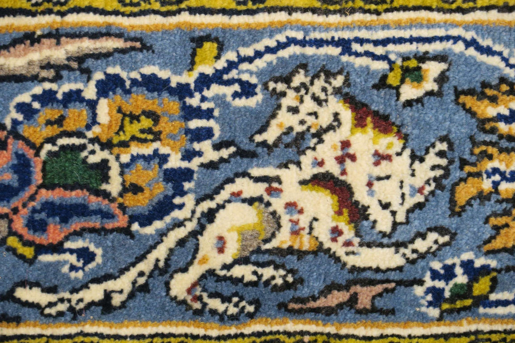 3' 5" x 5' 6" Persian Qoumsheh Rug image 4