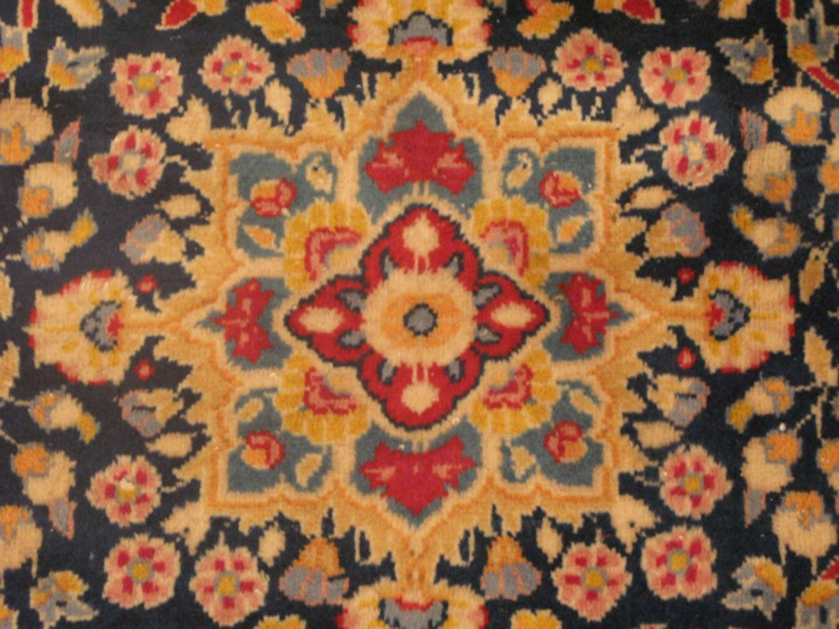 8' 3" x 11' 0" Persian Yaazd Rug image 2