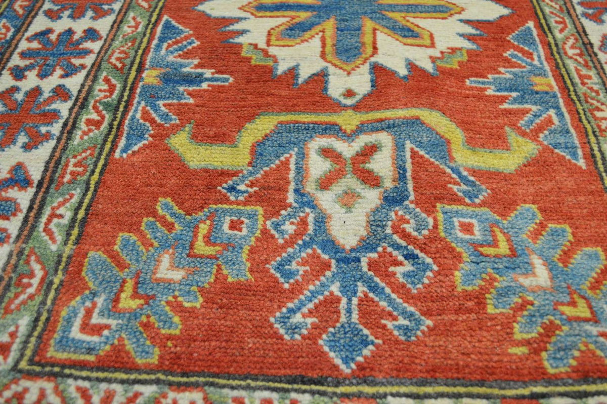 2' 8" x 4' 2" Pakistan Kazak Rug image 3