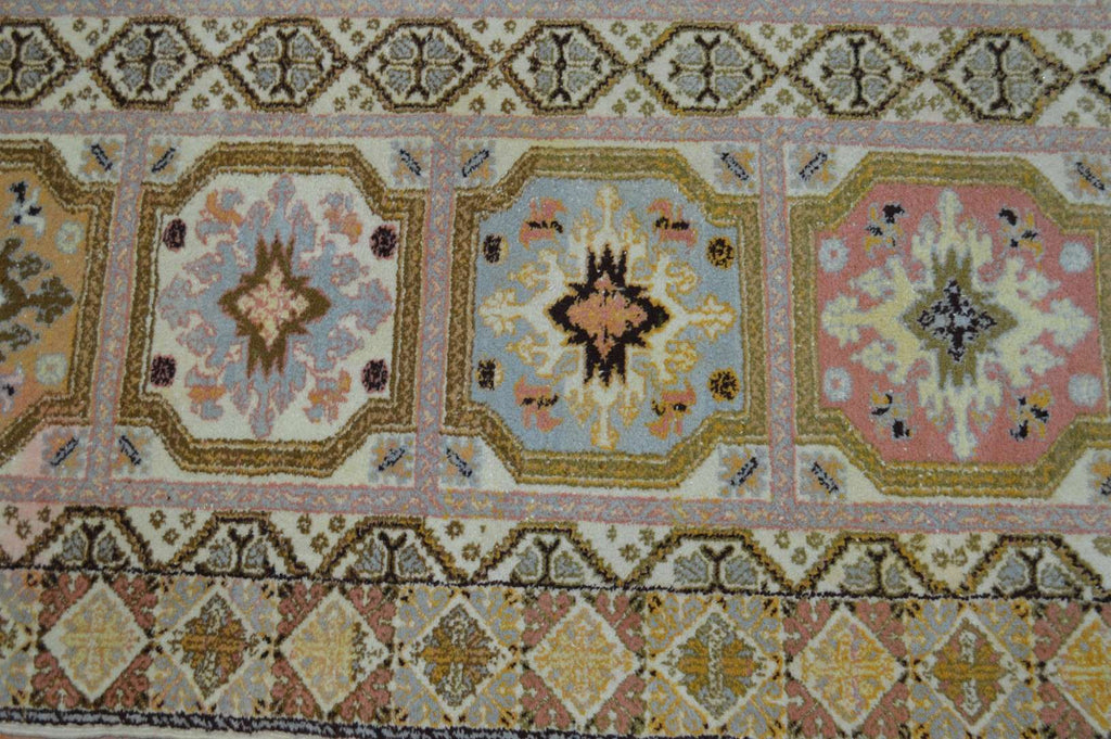 6' 7" x 9' 7" Spain Savonnerie Rug image 7