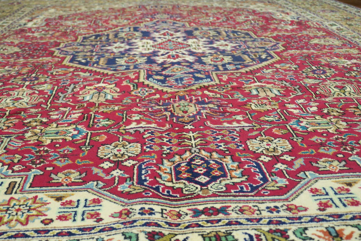 6' 6" x 6' 9" Persian Tabriz Rug image 0