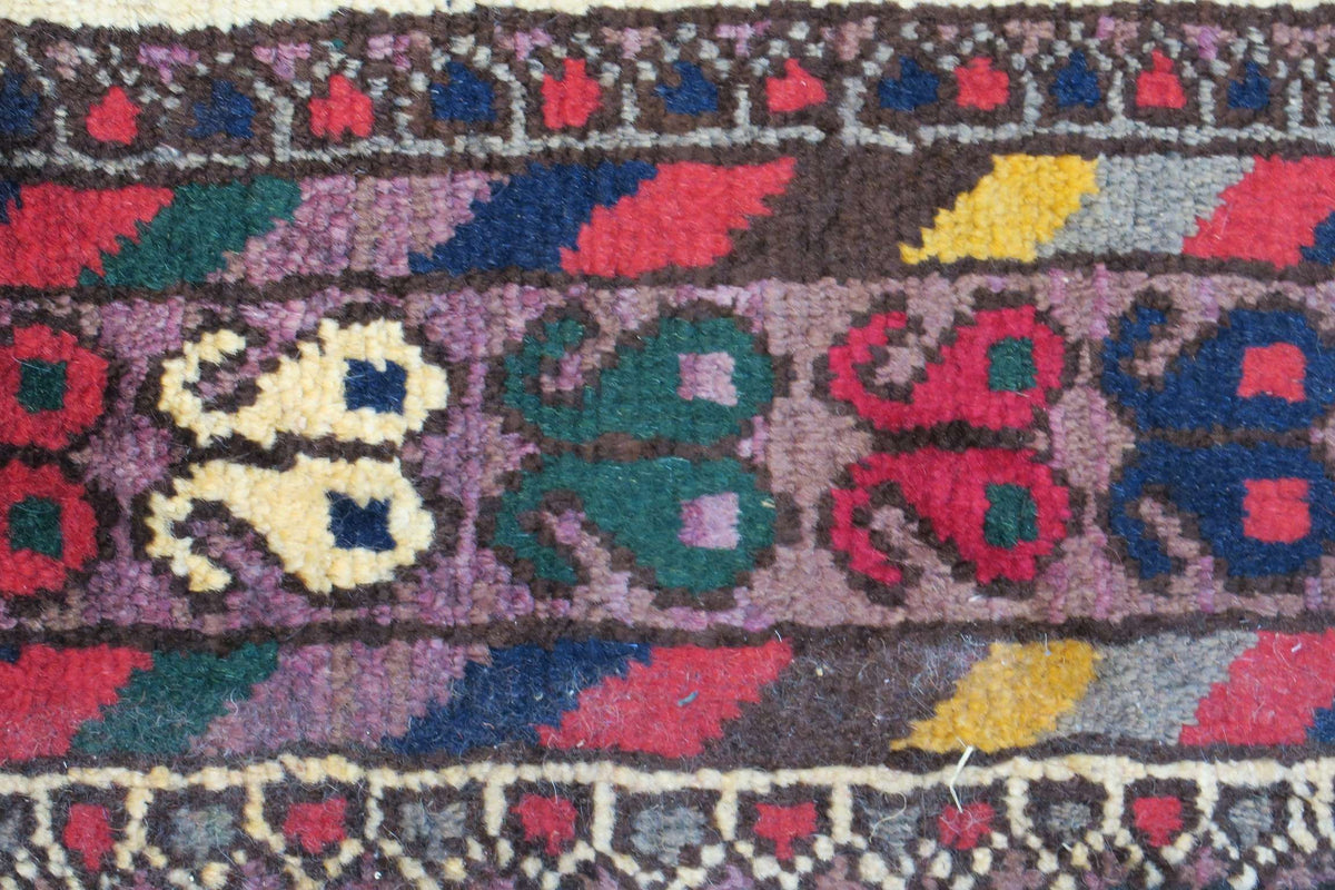 3' 9" x 5' 7" Vintage Sirjan Rug image 1