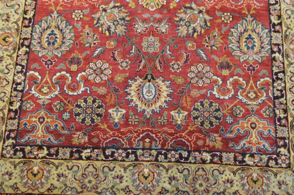 4' 1" x 6' 0" India Agra Rug image 7