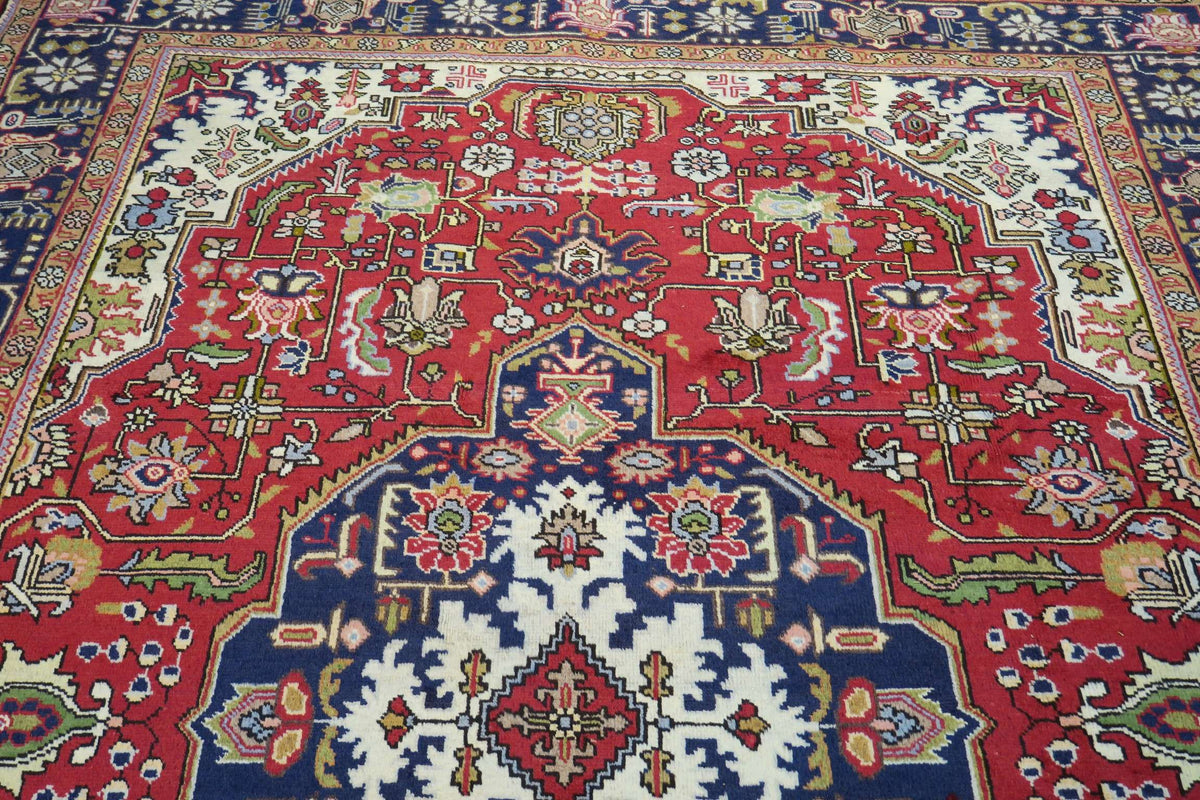 6' 6" x 9' 6" Persian Tabriz Rug image 9