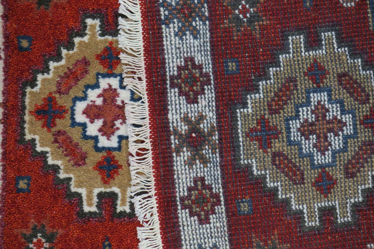 2' 0" x 3' 0" India Kazak Rug image 1