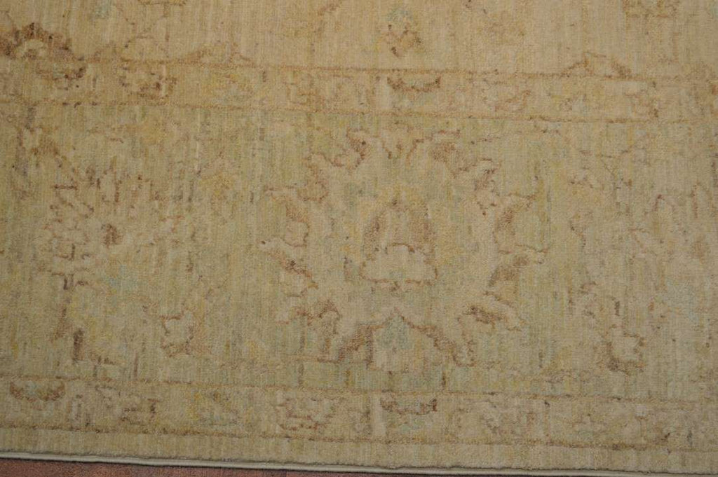 8' 9" x 11' 5" Pakistan Peshawar Rug image 3