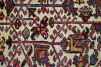 6' 9" x 10' 0" Persian Heriz Rug image 4