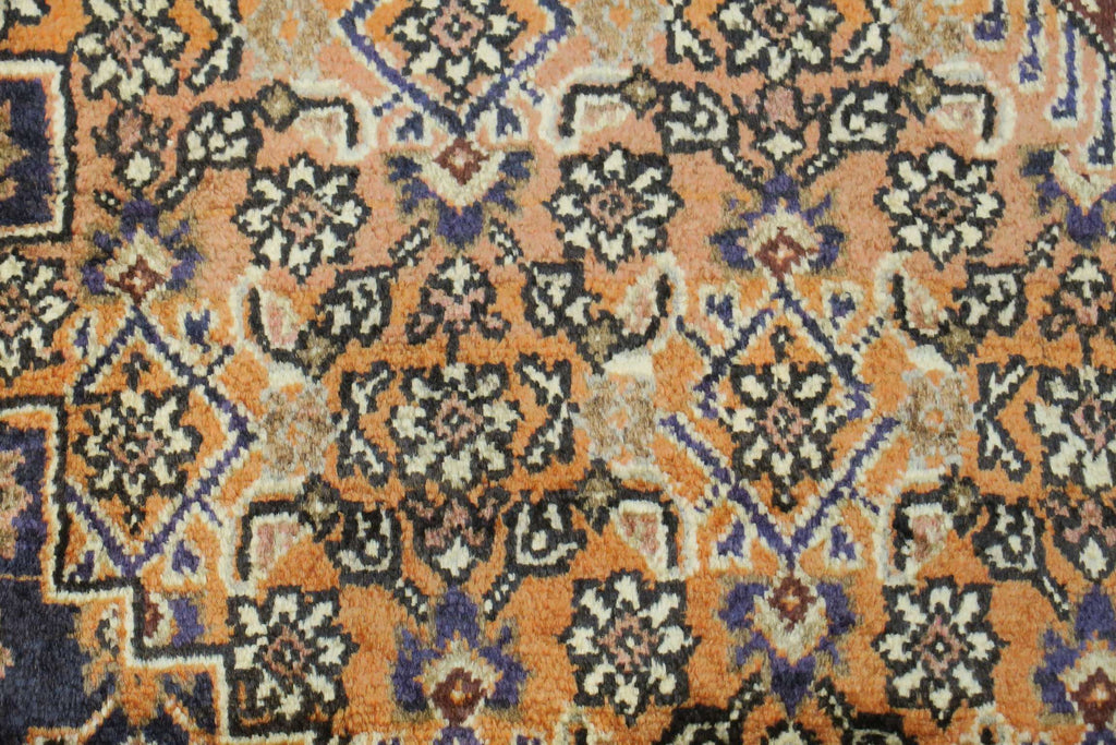 4' 3" x 6' 5" Persian Bijar Rug image 0