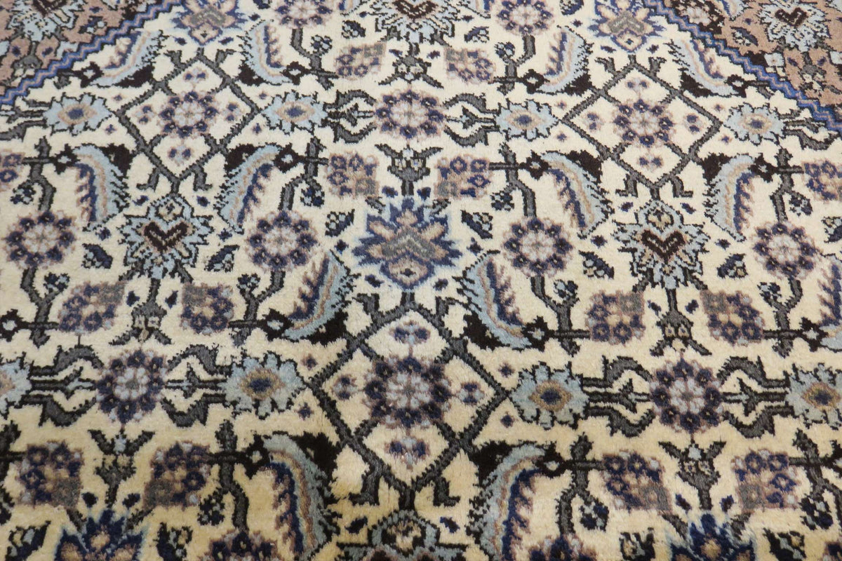 6' 10" x 10' 2" Persian Ardabil Rug image 0