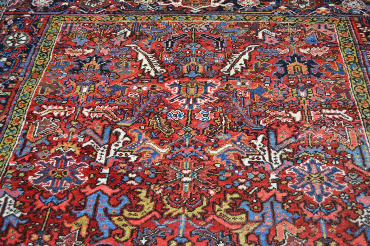 7' 6" x 10' 8" Persian Heriz Rug image 2