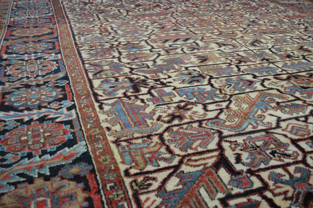 6' 8" x 10' 4" Persian Heriz Rug image 8