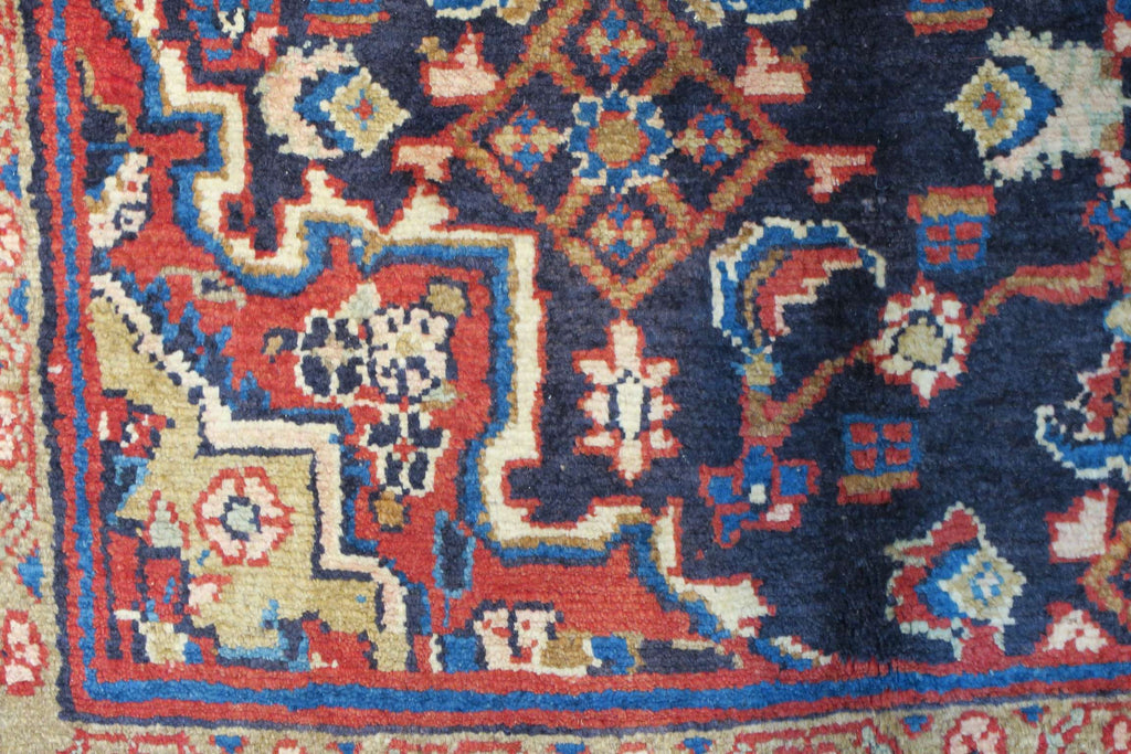 4'3'' x 7'2'' Persian Hamadan Rug image 2