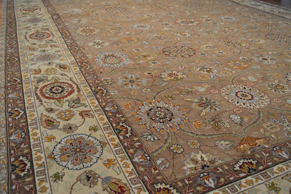 8' 9" x 12' 0" India Agra Rug image 4