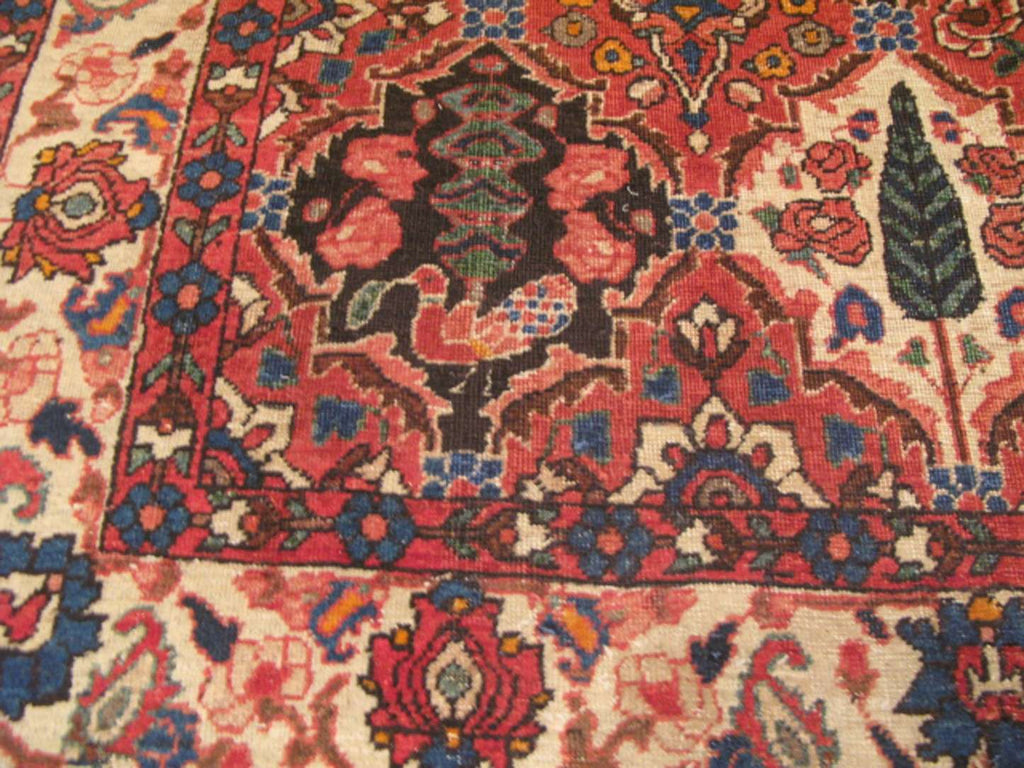 4' 1" x 6' 5" Persian Bakhtiari Rug image 7