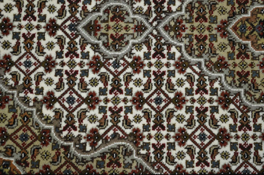 3' 1" x 5' 2" India Bijar Rug image 4