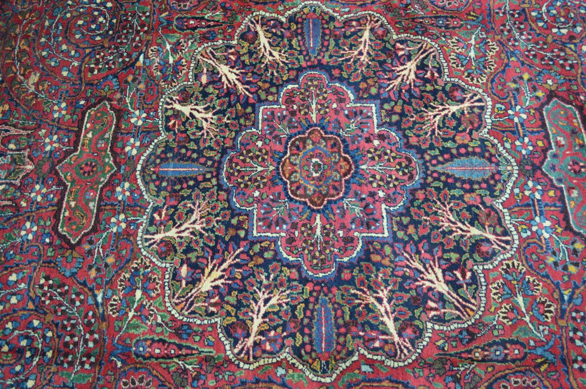 10' 1" x 13' 8" Persian Mashhad Rug image 1