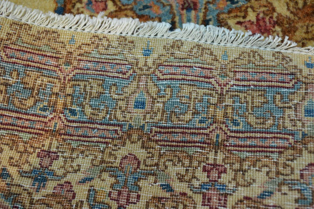 2' 0" x 4' 0" Persian Lavar Rug image 10