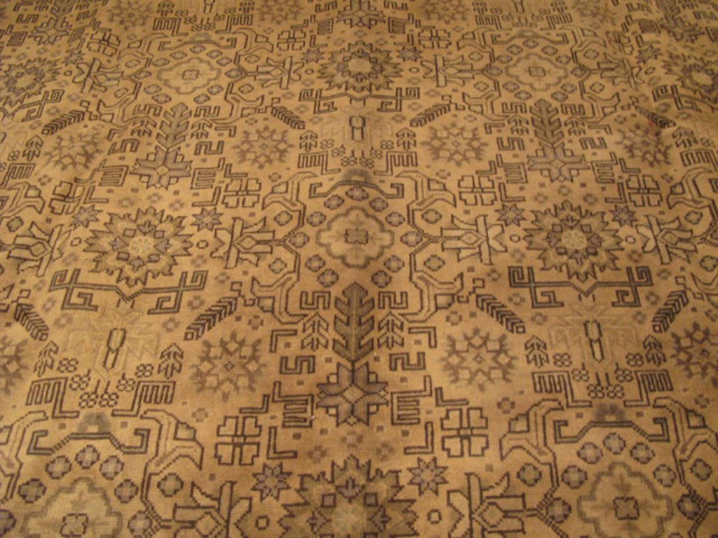 9' 1" x 12' 9" Persian Tabriz Rug image 4