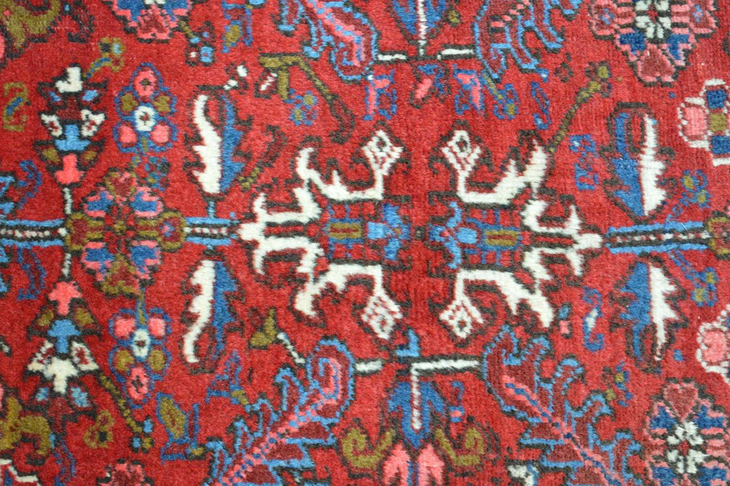 8' 0" x 10' 8" Persian Heriz Rug image 9