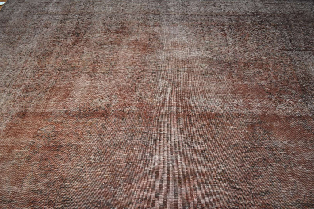 9' 3" x 12' 3" Pakistan Vintage Rug image 4