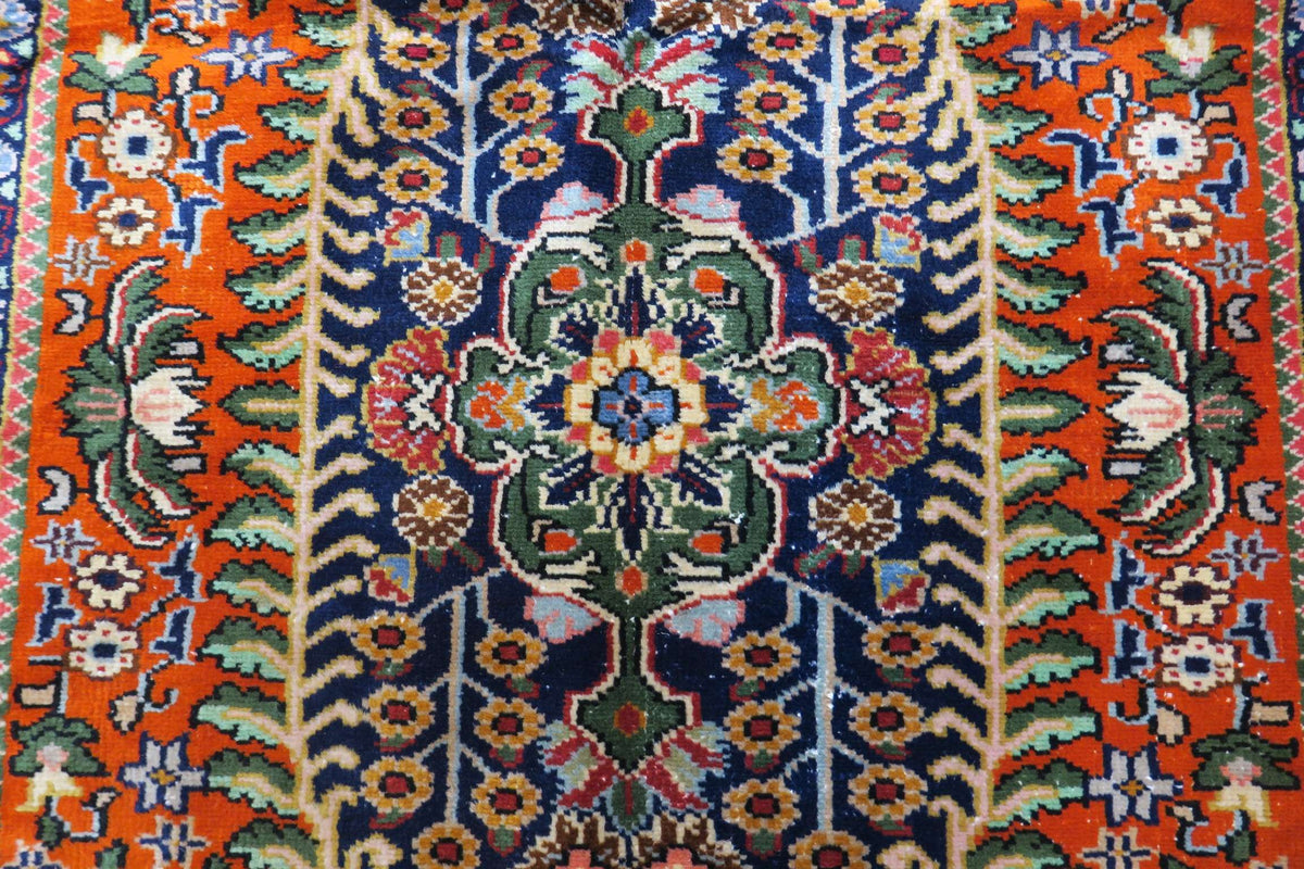 3' 2" x 4' 8" Persian Hamadan Rug image 5